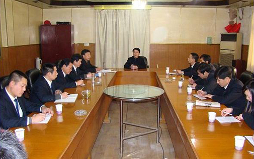 集团董事长高度重视工会事情，，在集团党群文宣事情会上对各人气出了期望